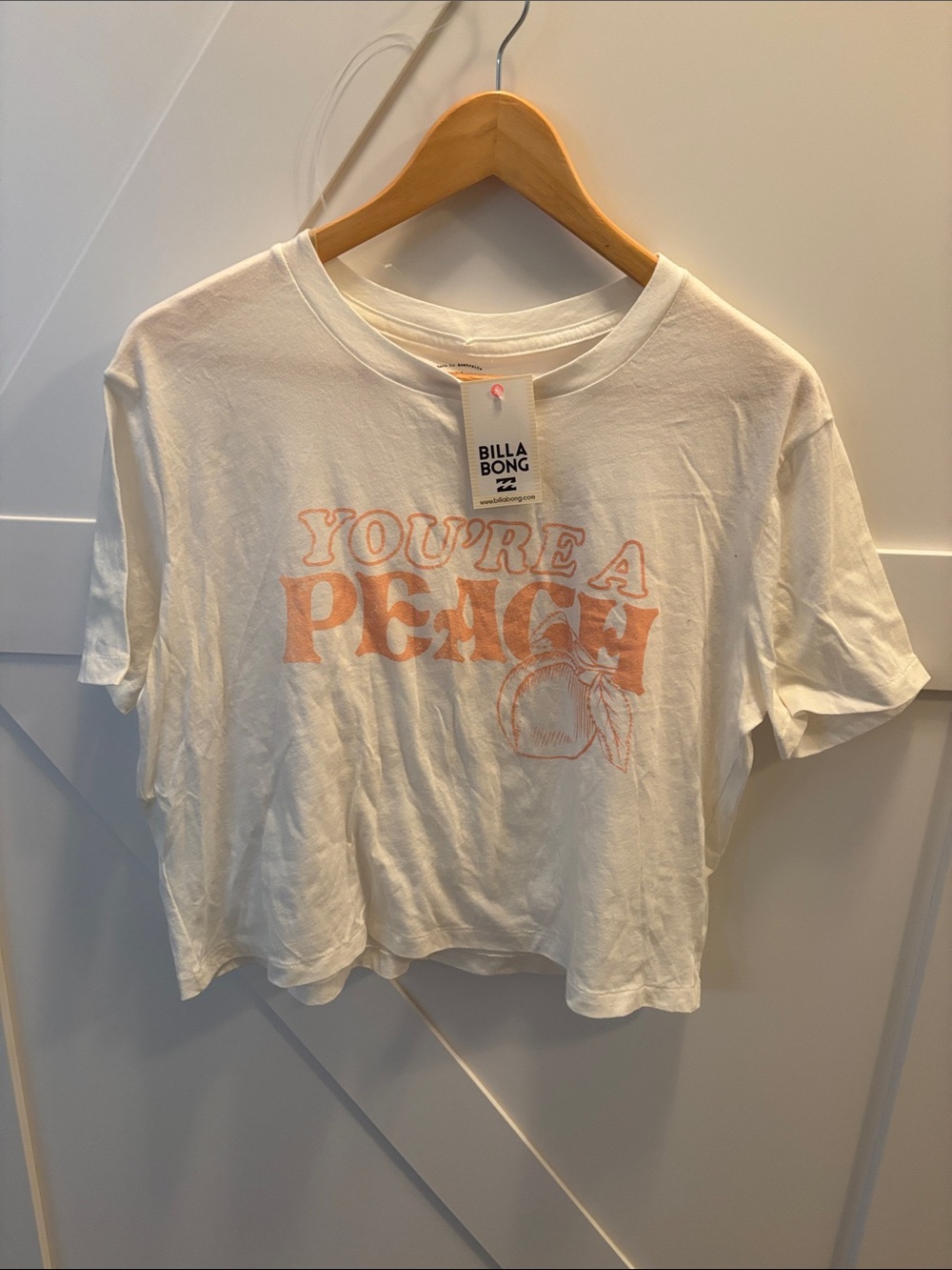 Billabong “You’re a Peach” Crop Tee